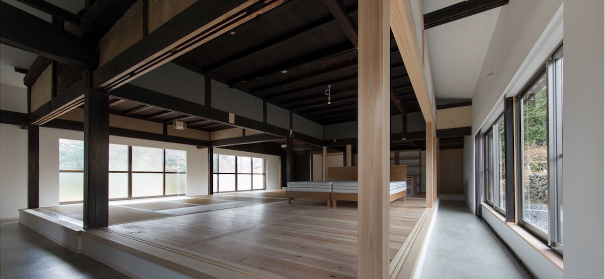 古民家の開放的な座敷