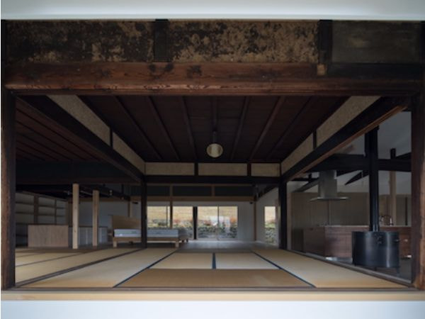 座敷から寝室を眺める、開放感のある４つ間