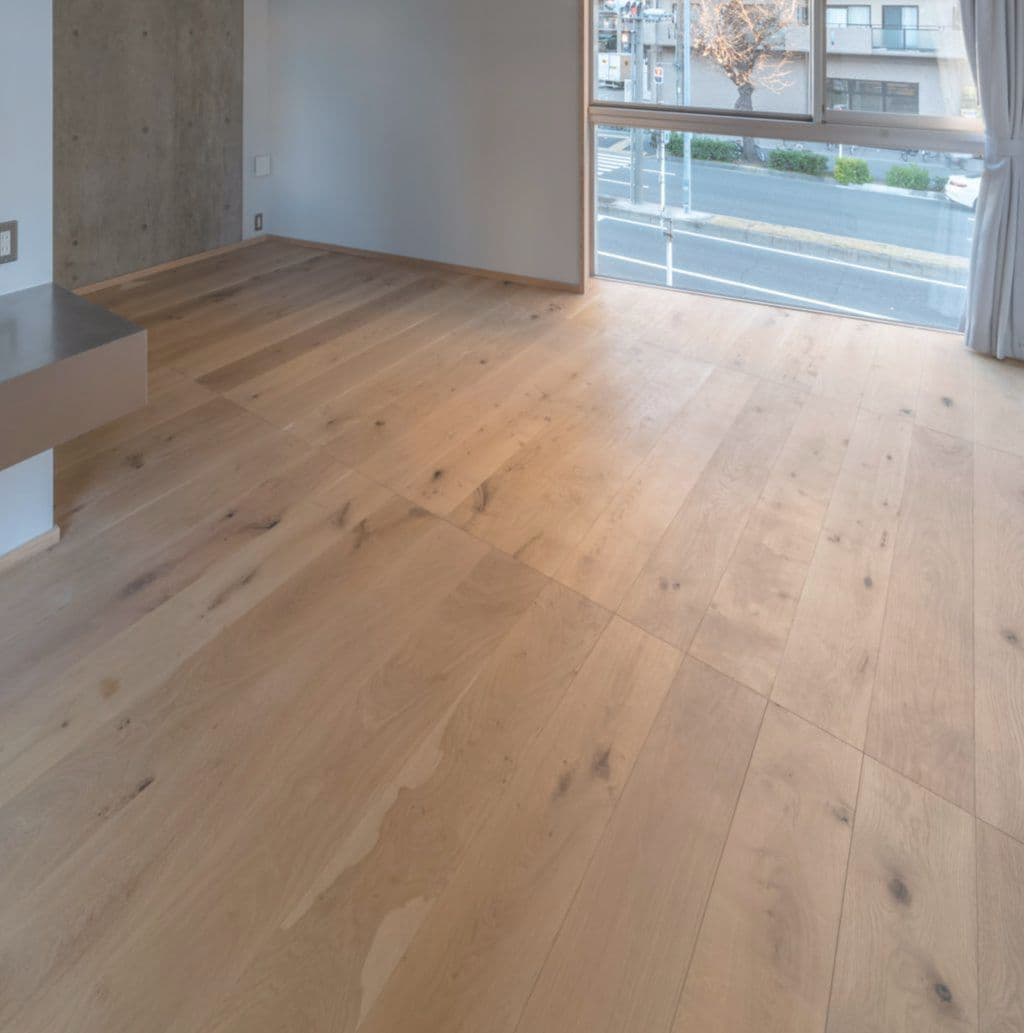 大池薬局ビル　オフィス床材